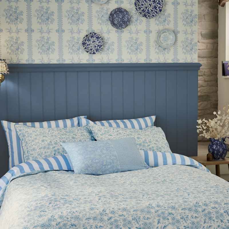 Arden Bedding by Bedeck of Belfast x Burleigh in Light Blue