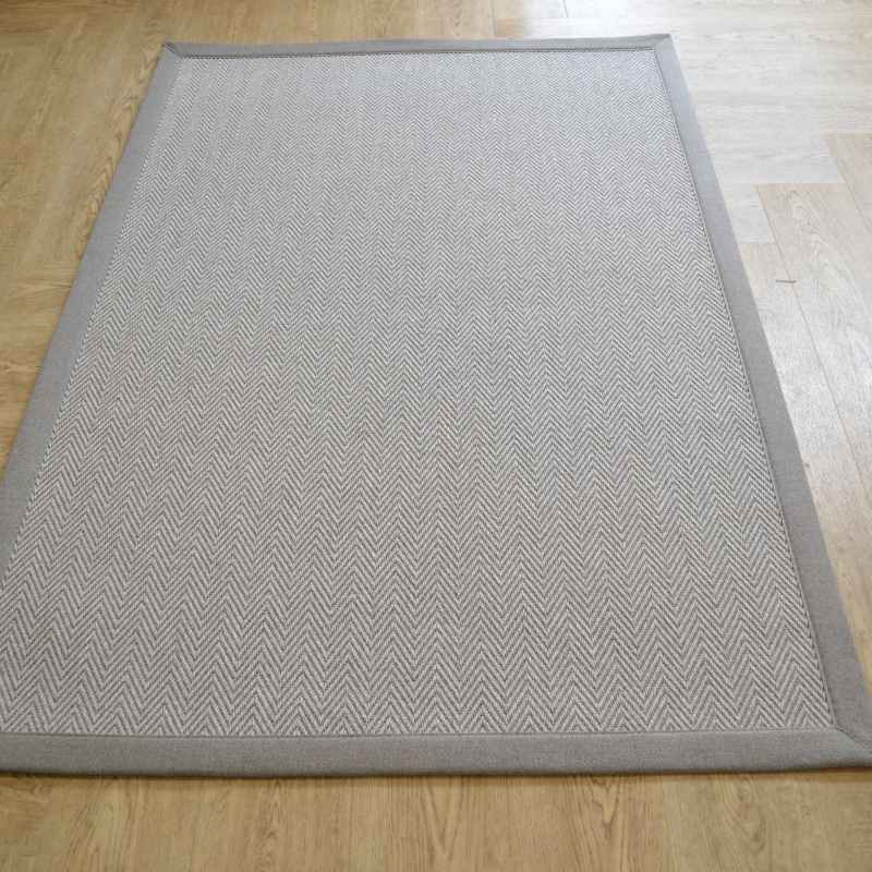 Chevron Easycare Plain Border Rug in Granite Grey