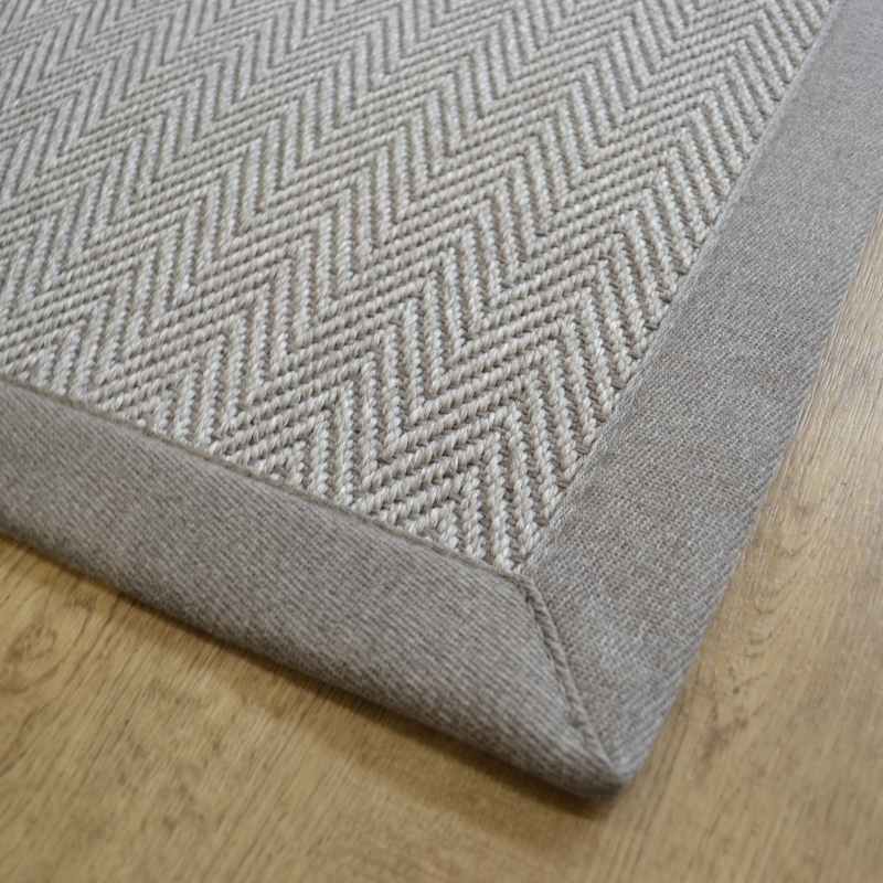 Chevron Easycare Plain Border Rug in Granite Grey