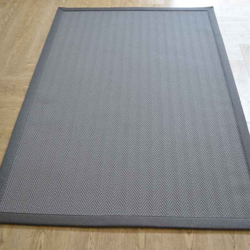Chevron Easycare Plain Border Rug in Quarry Grey