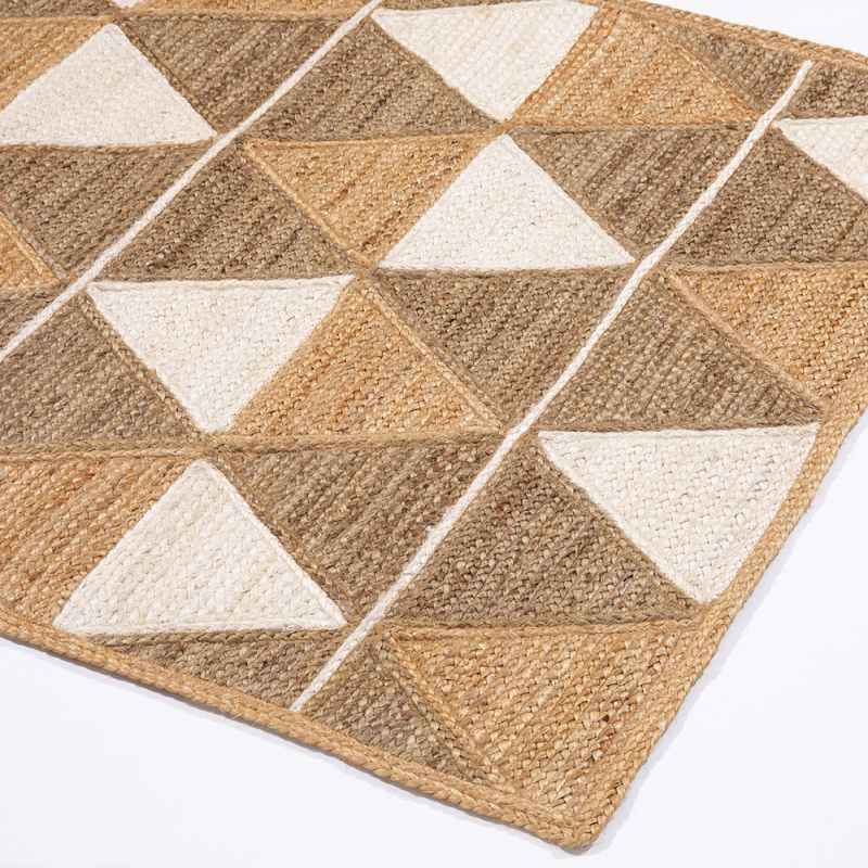 Natural Geometric Prestbury Hand Braided Jute Rug in Natural