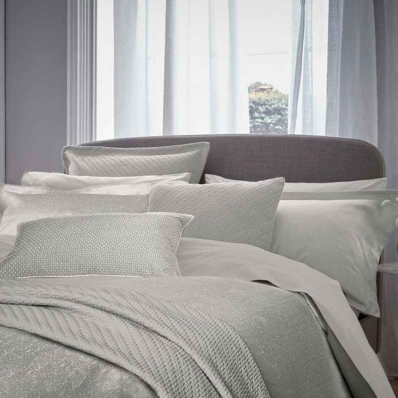 Tahra Paisley Damask Cotton Bedding in Silver Grey