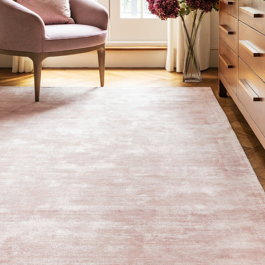 Blade Plain Modern Vintage Distressed Rugs in Pink