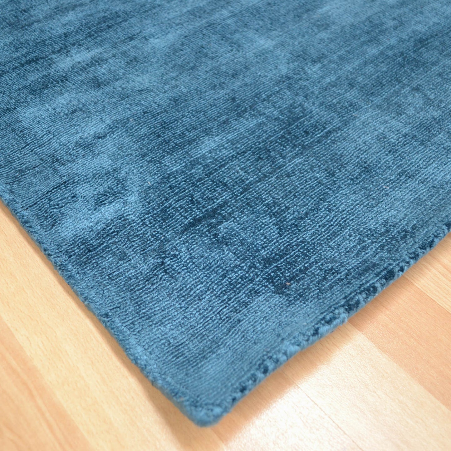 Blade Plain Modern Vintage Distressed Rugs in Teal Blue