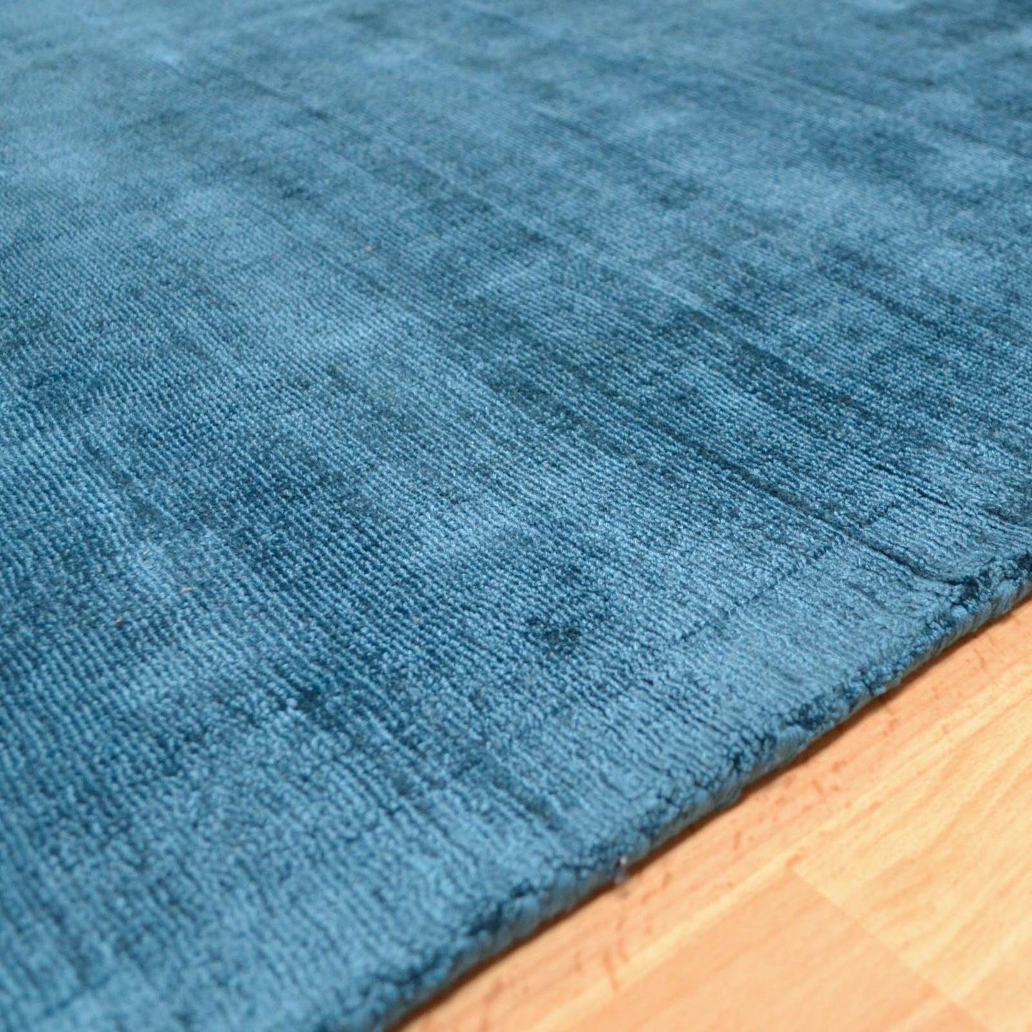 Blade Plain Modern Vintage Distressed Rugs in Teal Blue