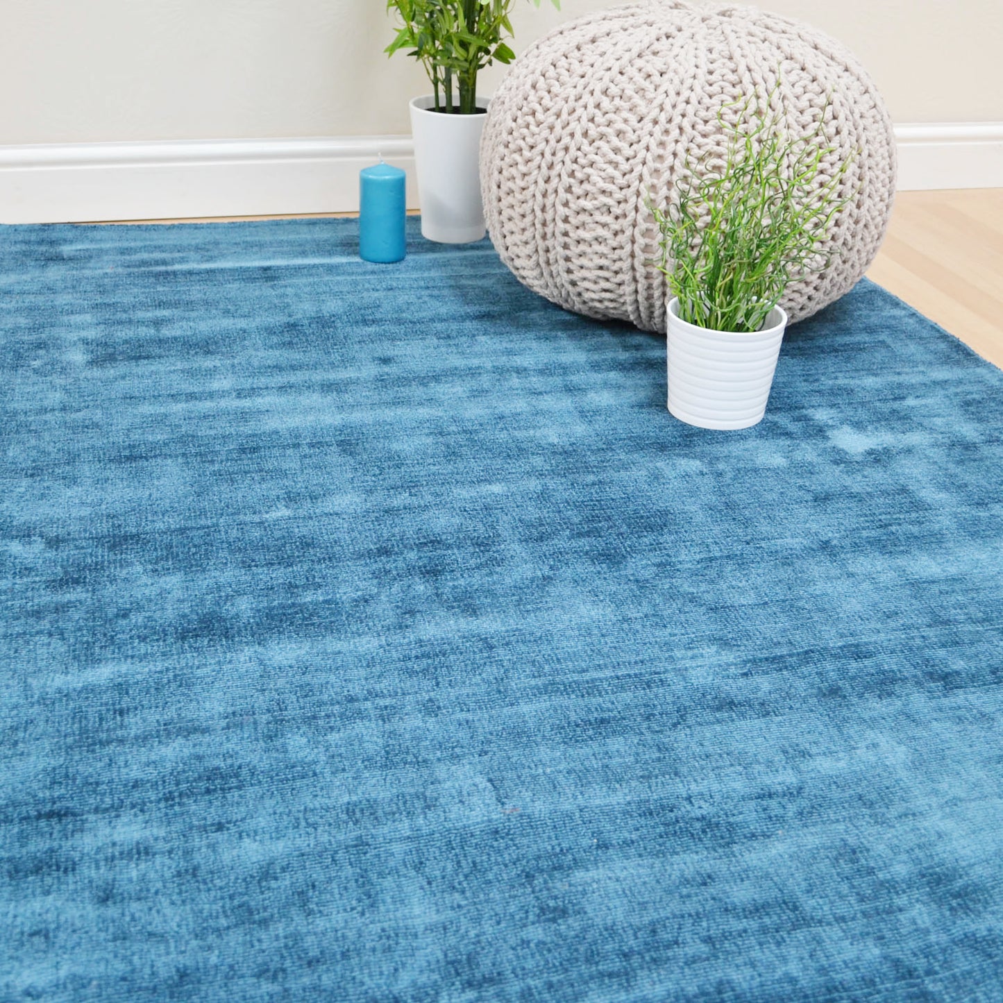Blade Plain Modern Vintage Distressed Rugs in Teal Blue