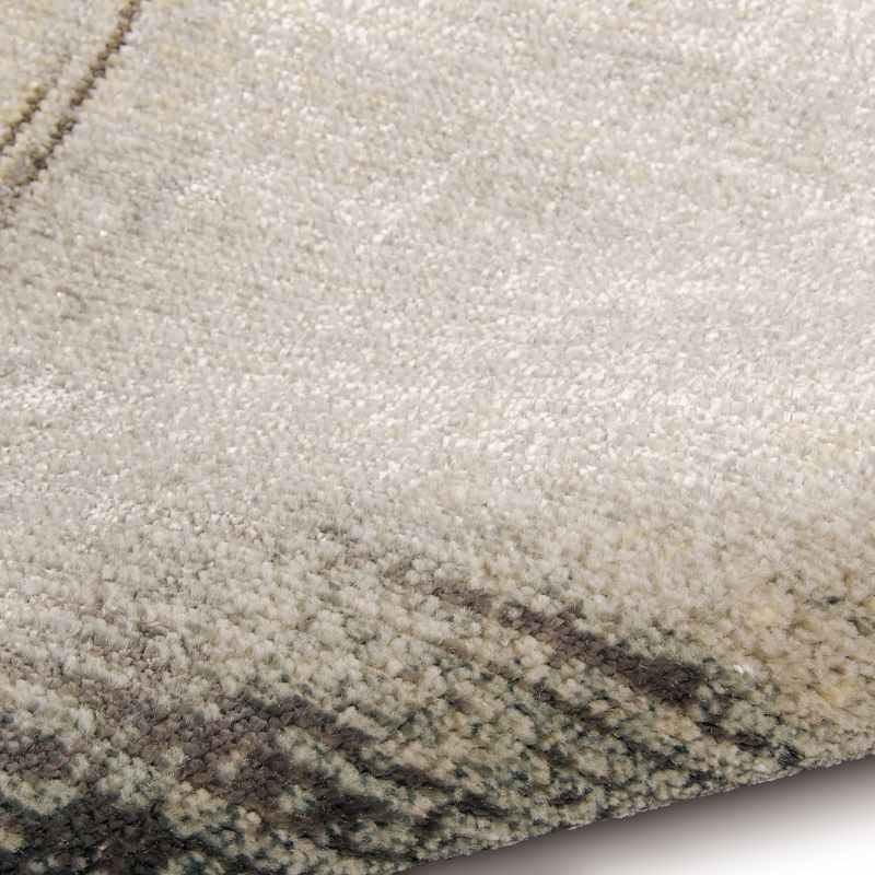 Gradient Rugs GDT05 in Silica by Calvin Klein