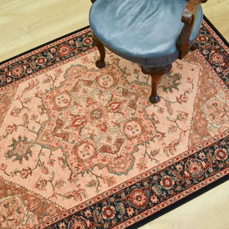 Royal Kashqai Traditional Wool Rugs 4354 102 in Pink and Black