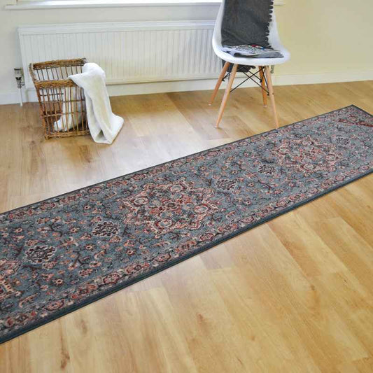 Royal Kashqai Traditional Wool Runner Rugs 4354 401 in Green