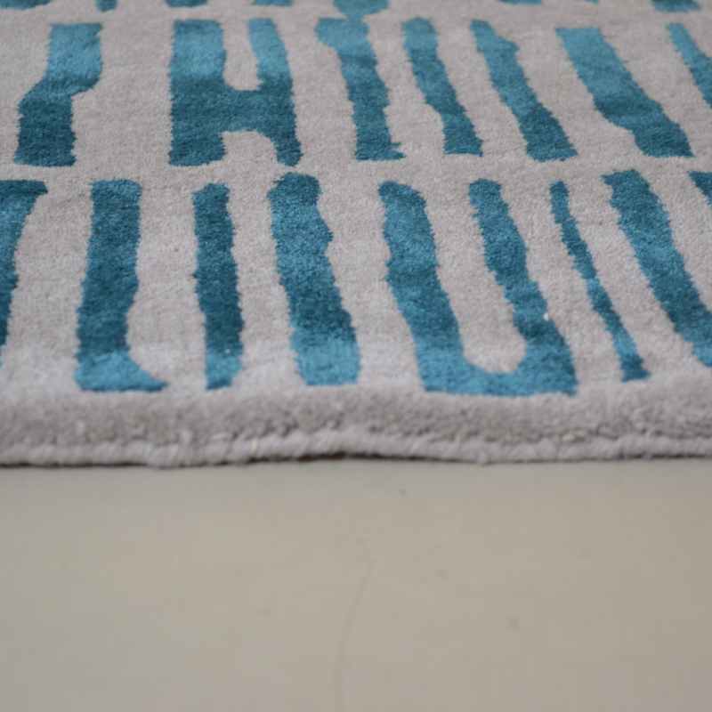 Skintilla Rugs in Kingfisher 41707 by Harlequin