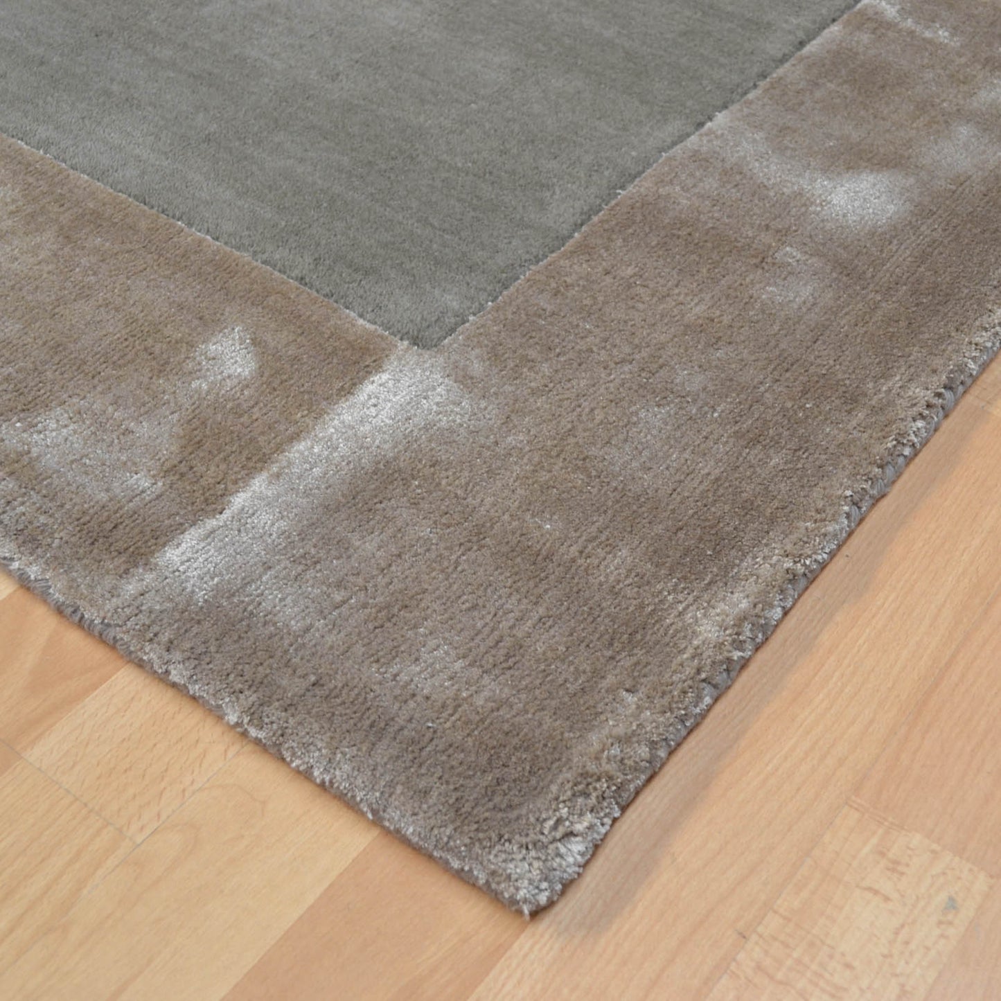 Ascot Plain Modern Bordered Wool Rugs in Taupe