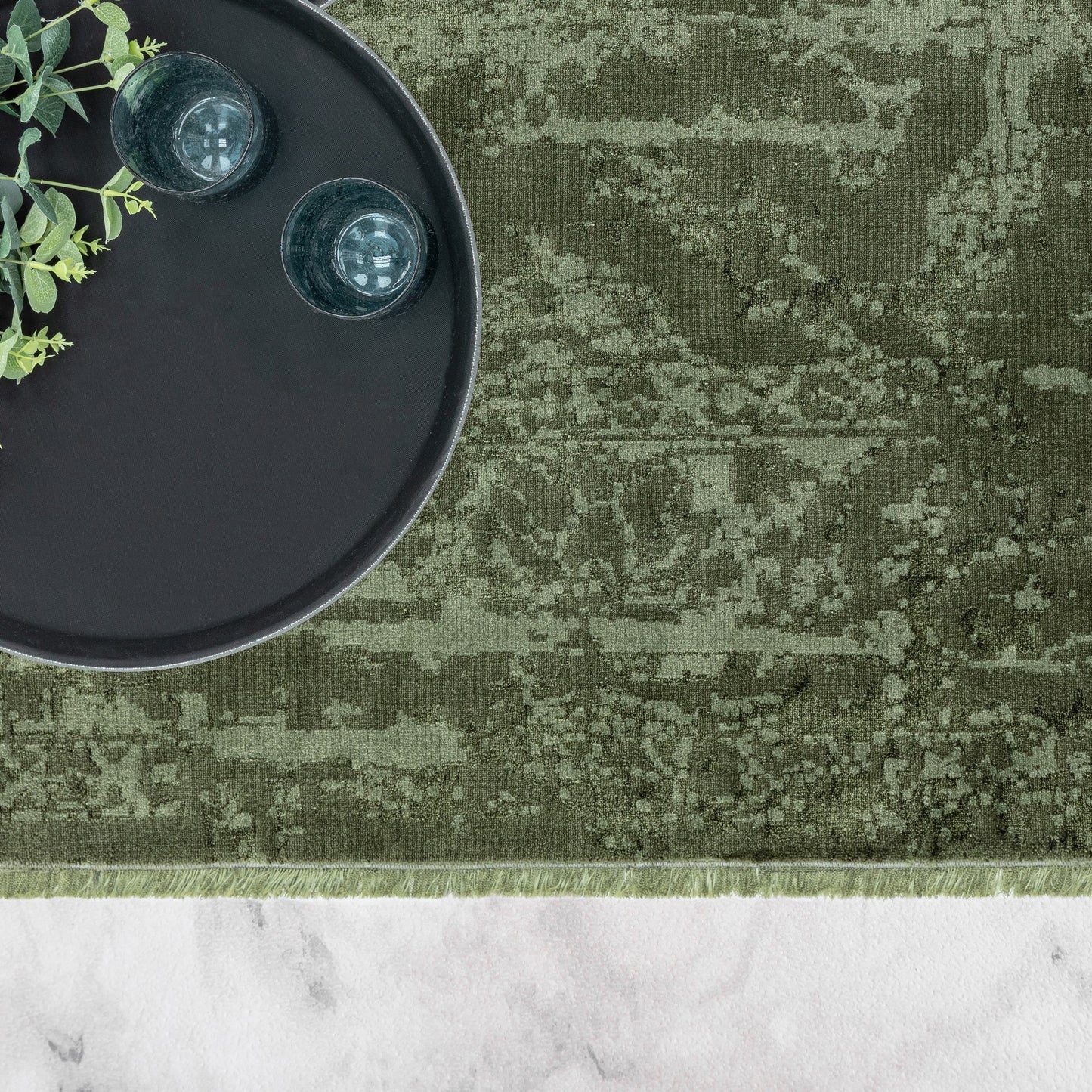 Zehraya Abstract Persian Distressed Rugs in ZE06 Green
