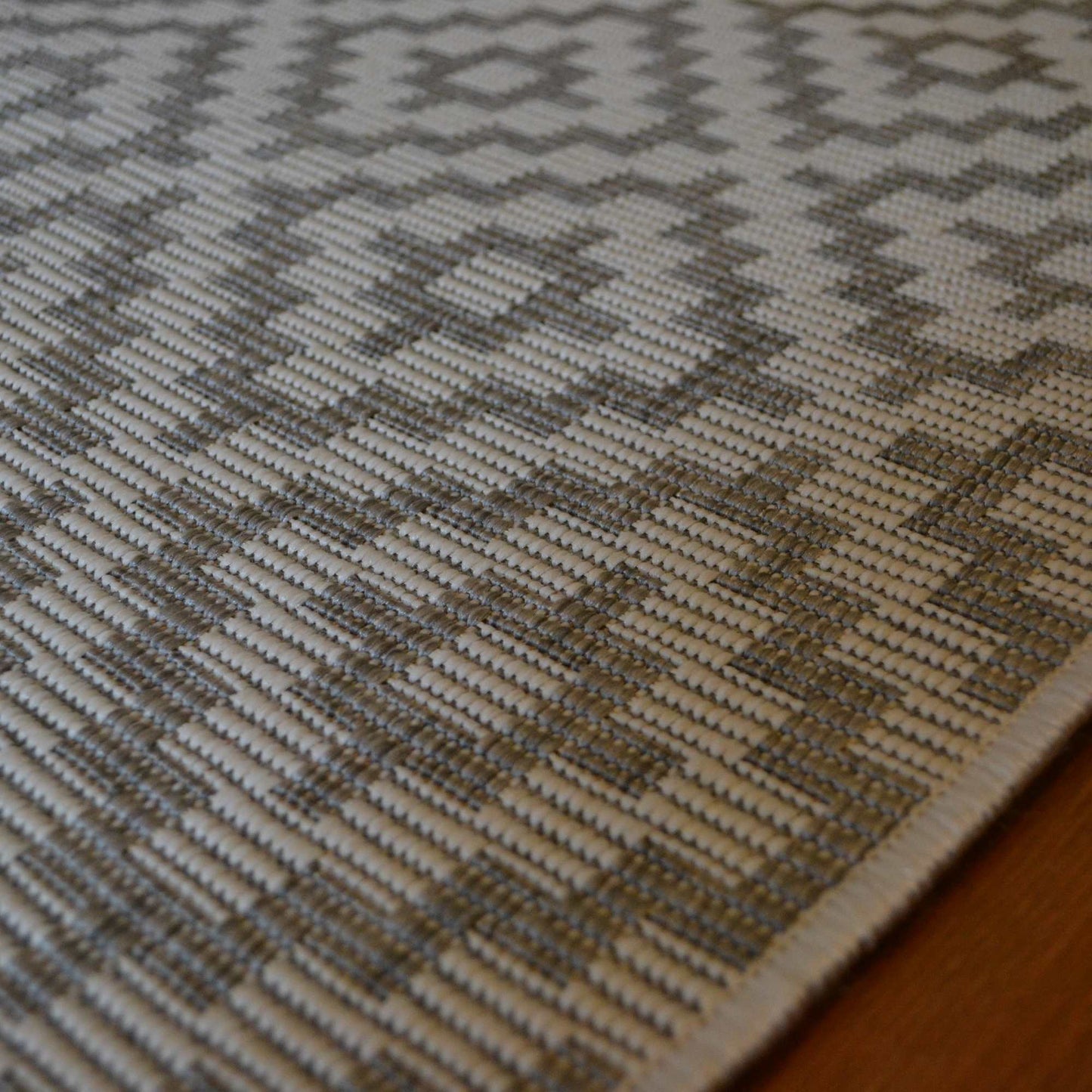 Patio PAT11 Diamond Indoor Outdoor Runner Rugs in Grey