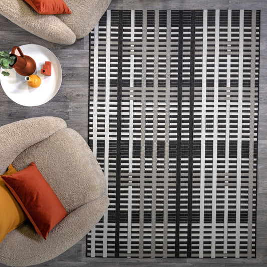 Patio PAT22 Geometric Grid Indoor Outdoor Rugs in Black