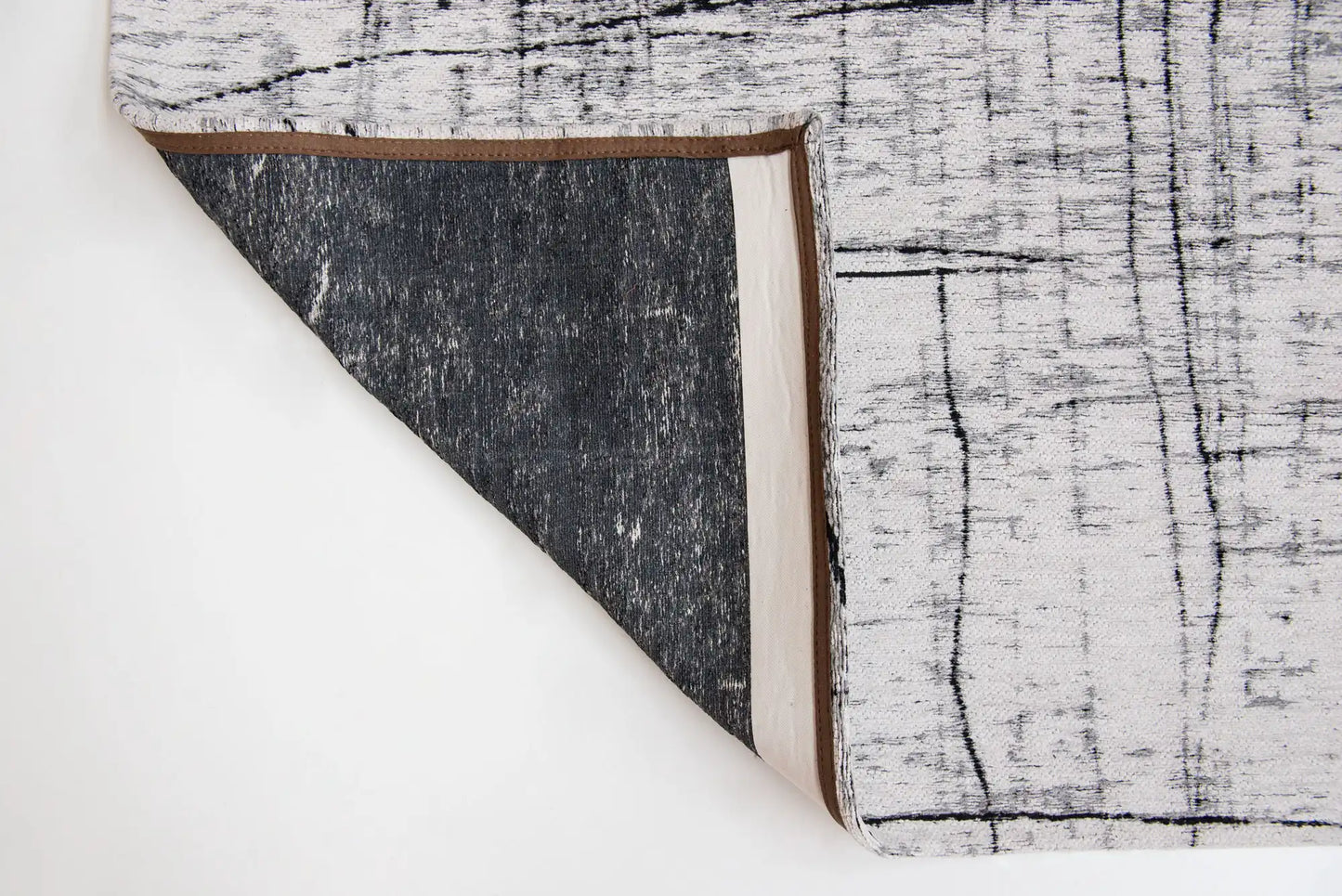 Mad Men 8926 Black and White Washable  RS