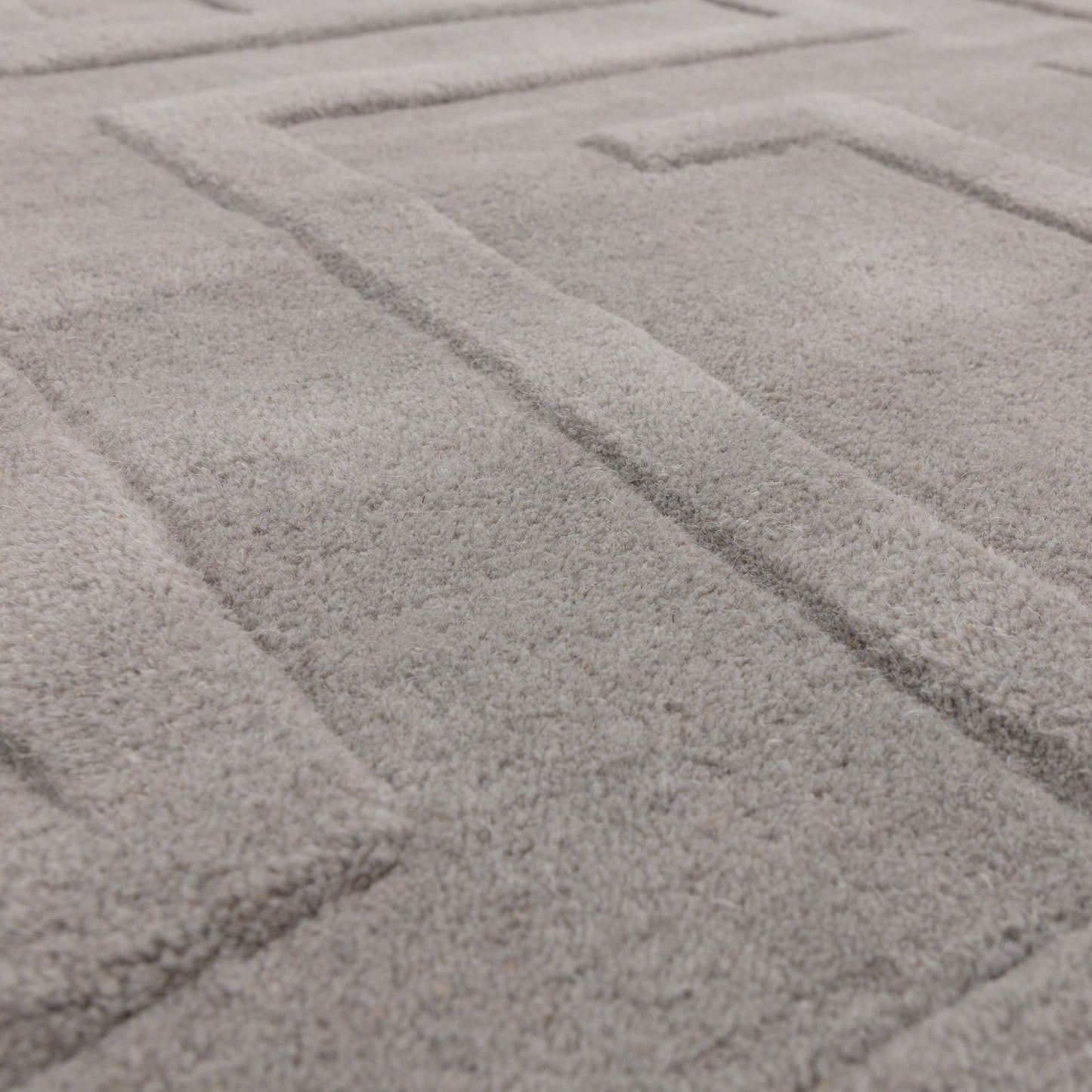 Maze Modern Classic Hand Tufted Wool Rugs in Silver Grey