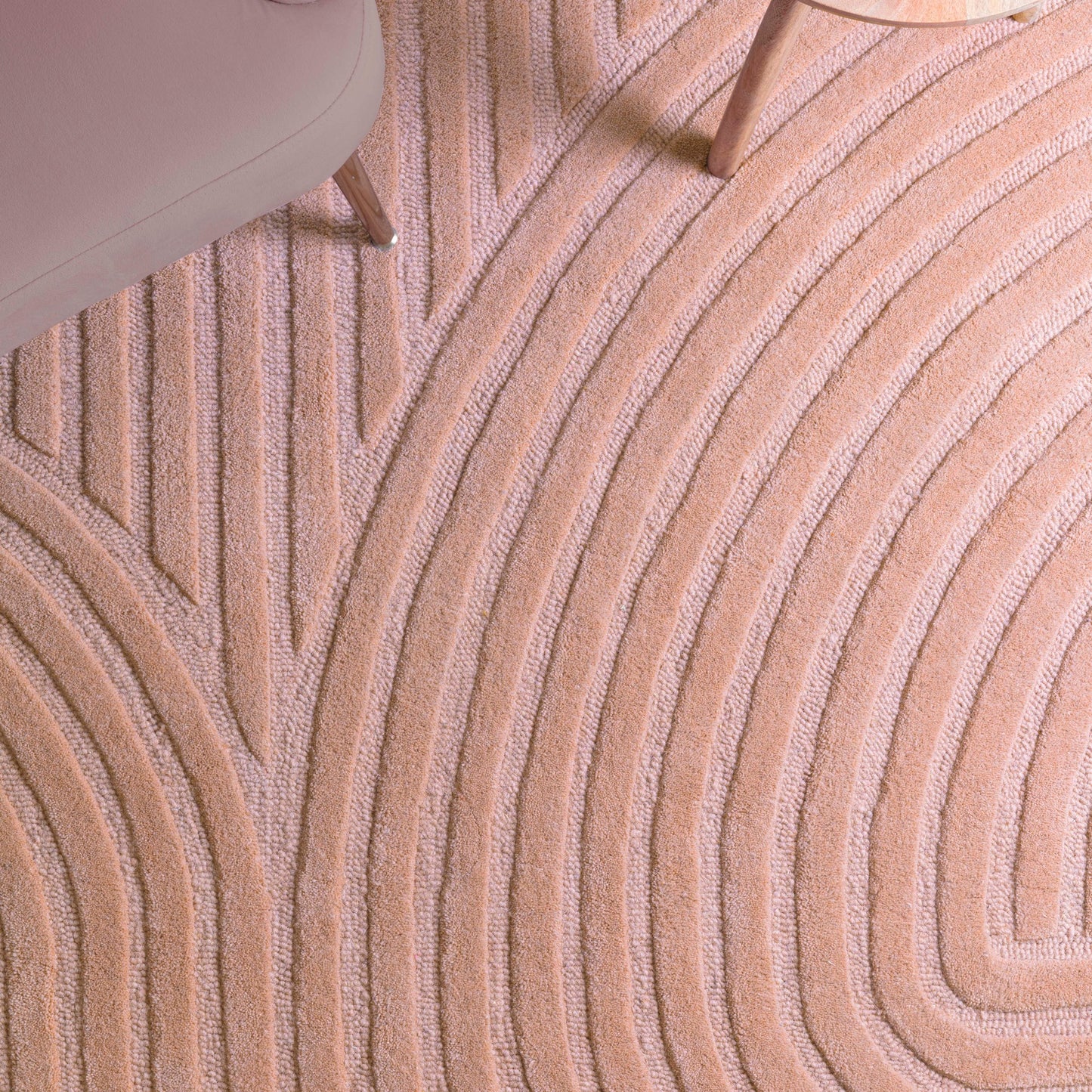 Hague Carved Modern Geometric Wool Rug in Blush Pink