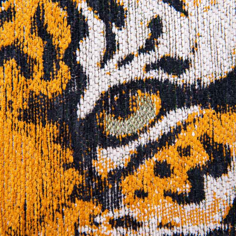 Louis De Poortere Designer Tiger 9388 Circle Rugs in Green On Fire