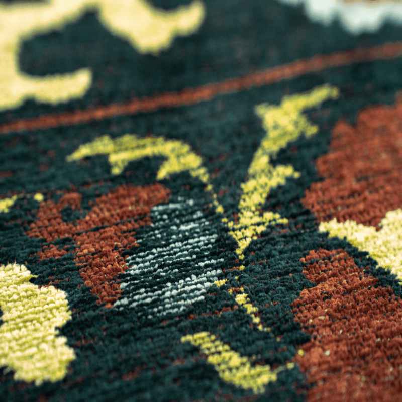 Louis De Poortere Antiquarian Suzani Rugs 9729 in Bavaria
