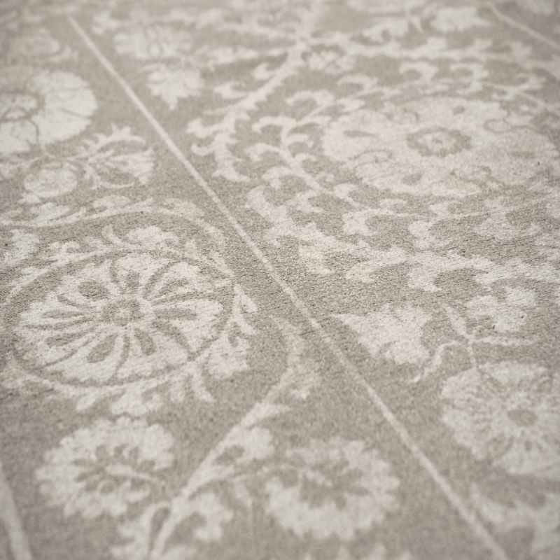 Louis De Poortere Antiquarian Suzani Rugs 9846 in Boree