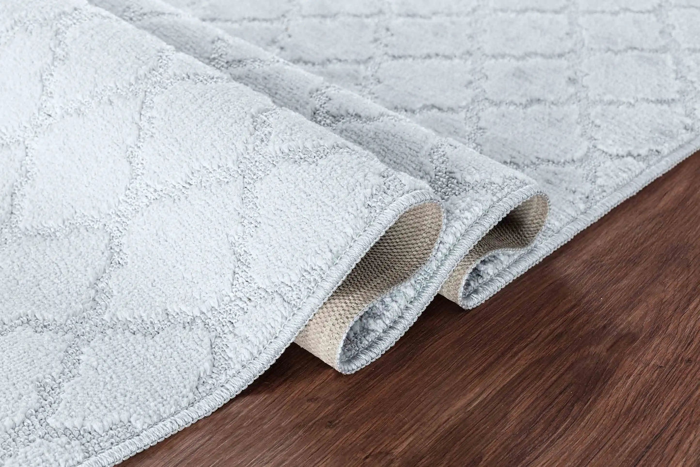Washable 9mm Gel-Back Ivy Trellis Silver Rug