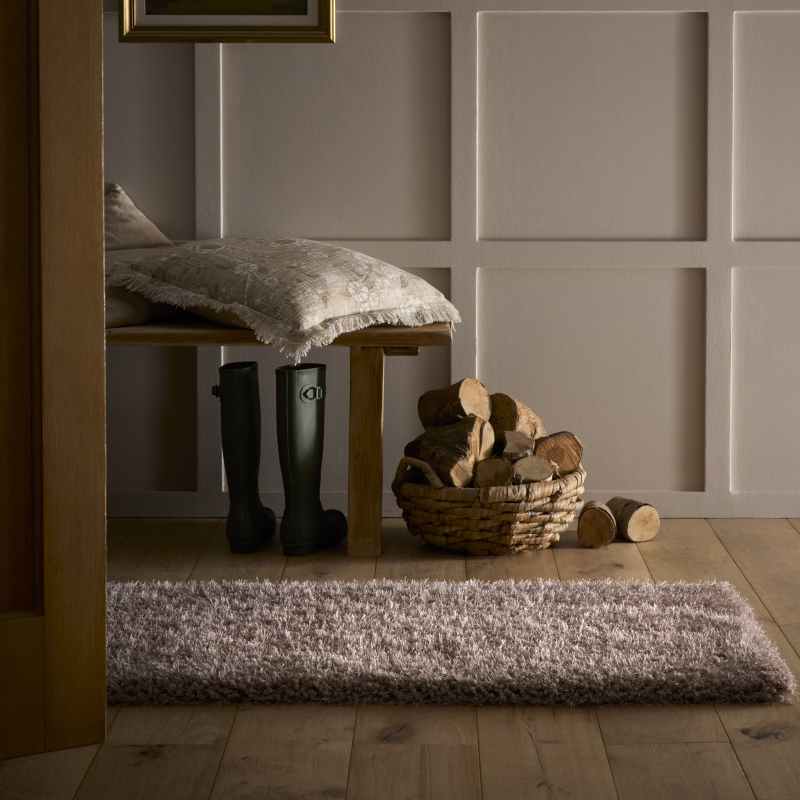Chicago Rug Chicago Shaggy Modern Plain Runner Rugs in Latte – The Rug Seller