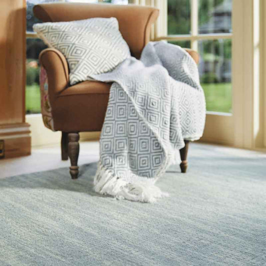 Country Tweed Plain Wool Rugs in Sea Mist Grey