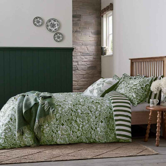 Hibiscus Bedding by Bedeck of Belfast x Burleigh in Green