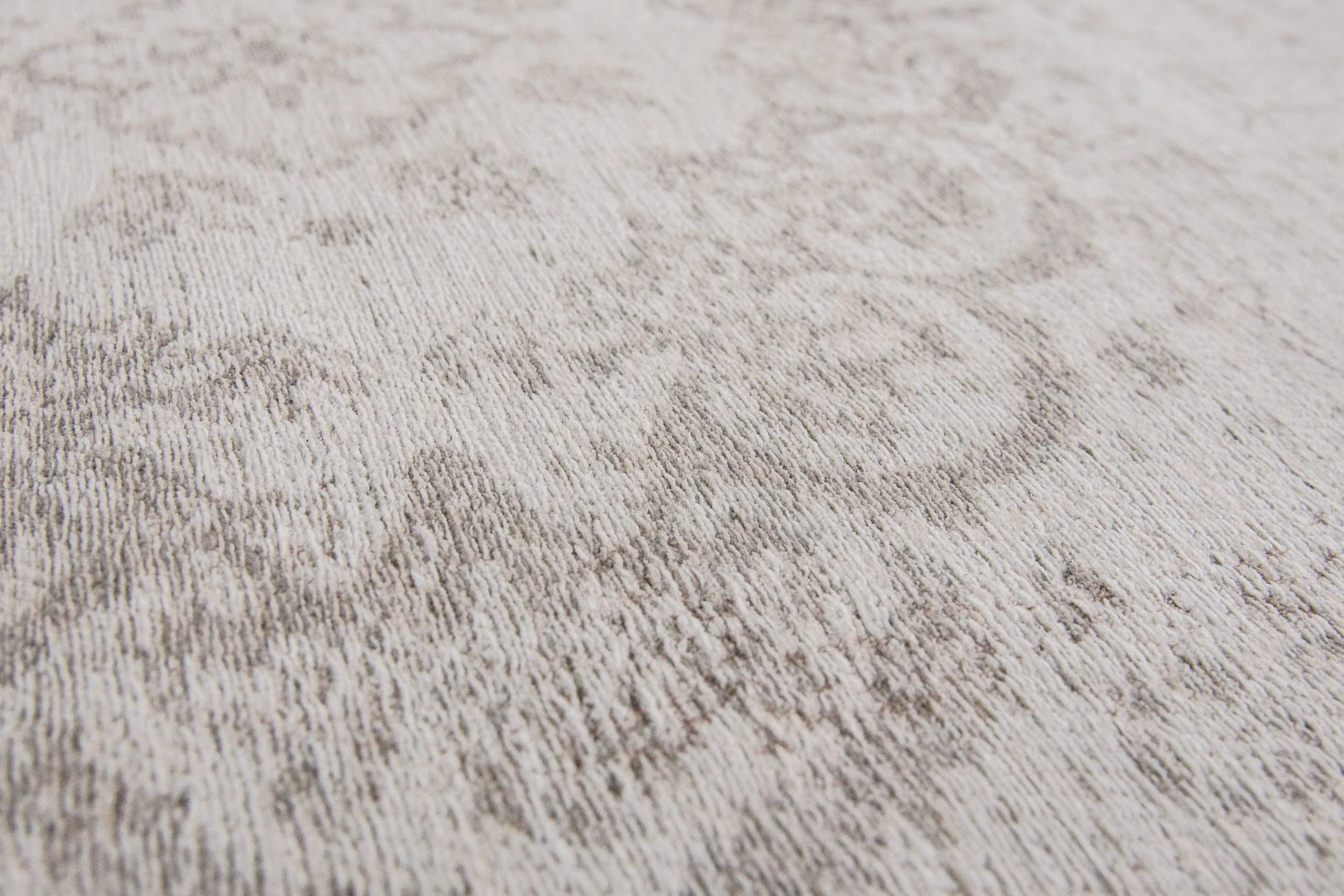 Louis de Poortere fading world medallion 8383 salt and pepper Ivory Living Room Flat Weave Rug.