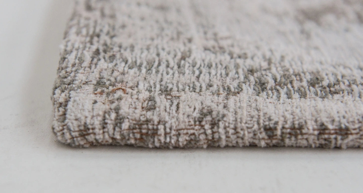 Louis de Poortere fading world medallion 8383 salt and pepper Ivory Living Room Flat Weave Rug.