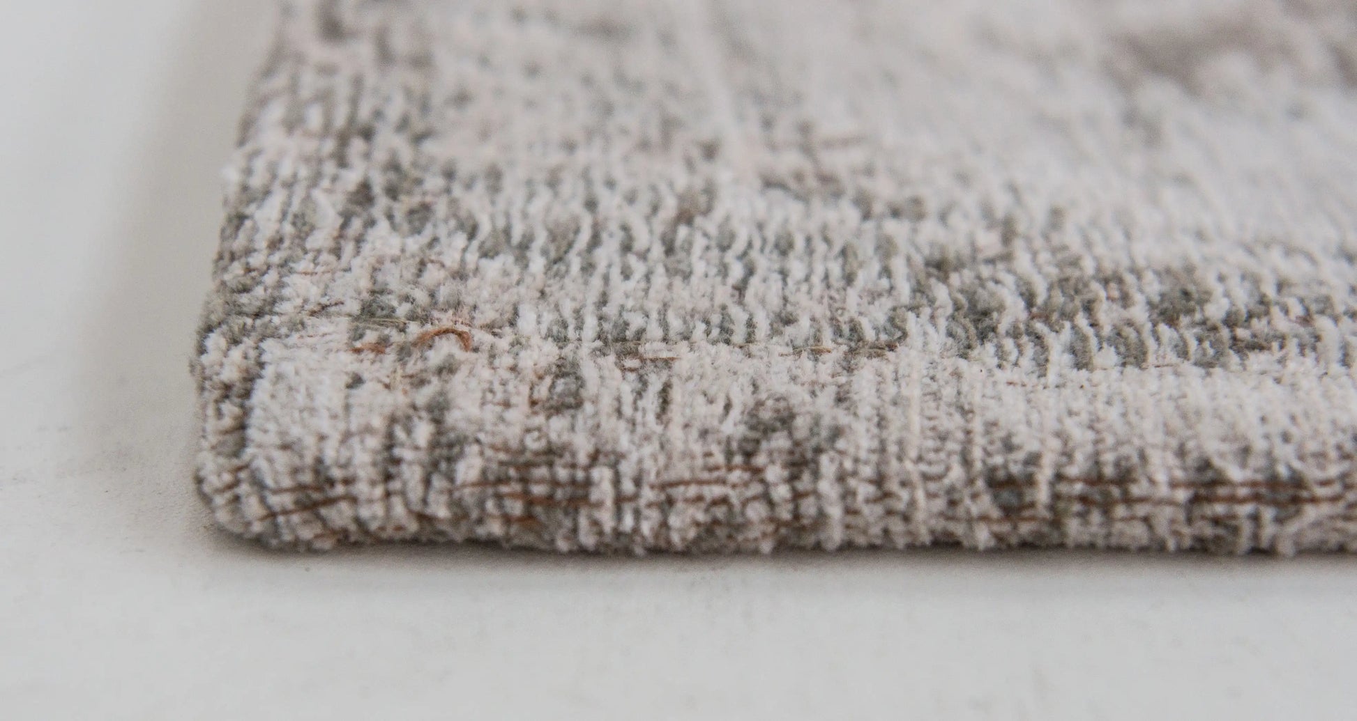 Louis de Poortere fading world medallion 8383 salt and pepper Ivory Living Room Flat Weave Rug.