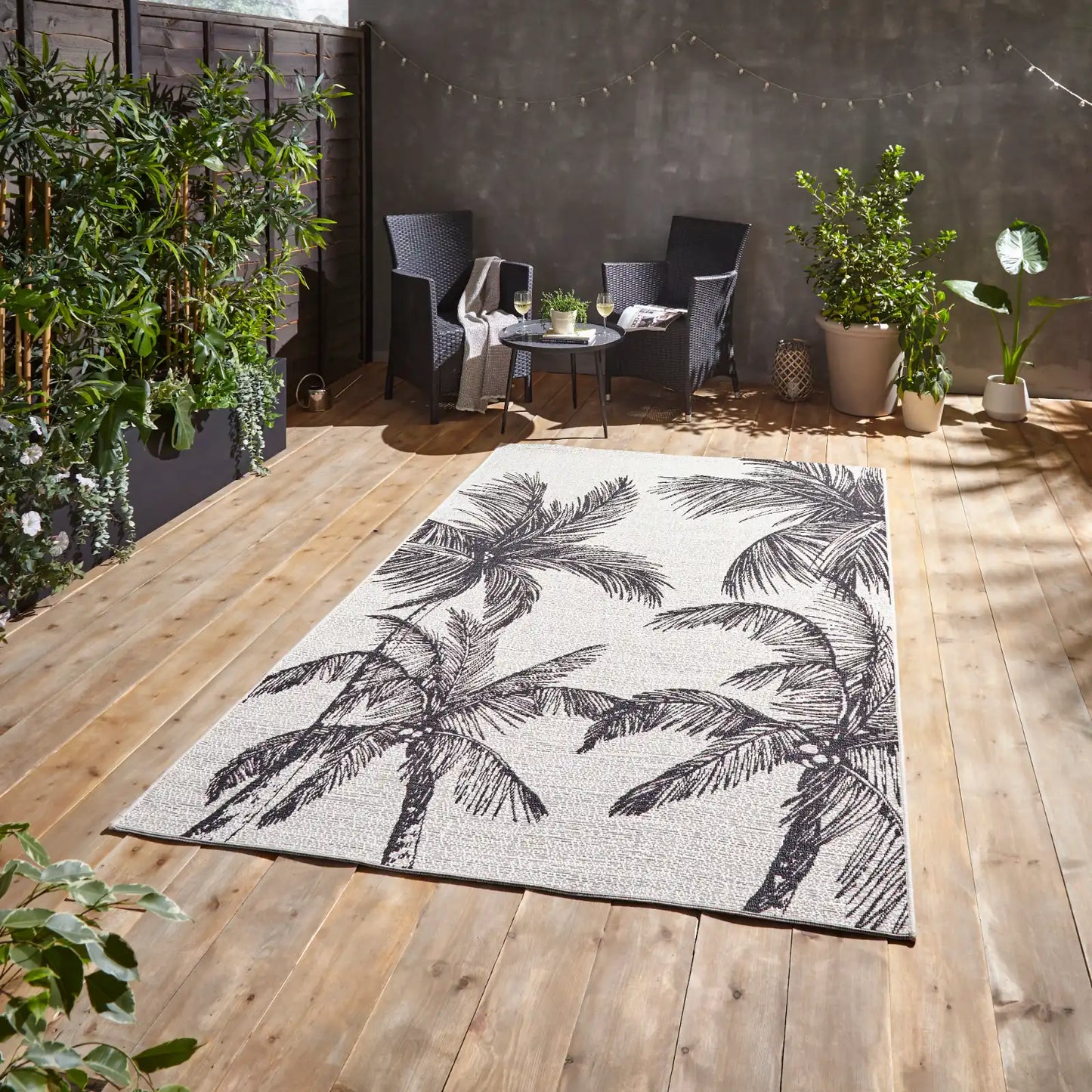 Miami A444 Cream Black Rug RS
