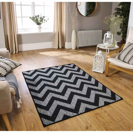 Moda Chevron Rugs in Black