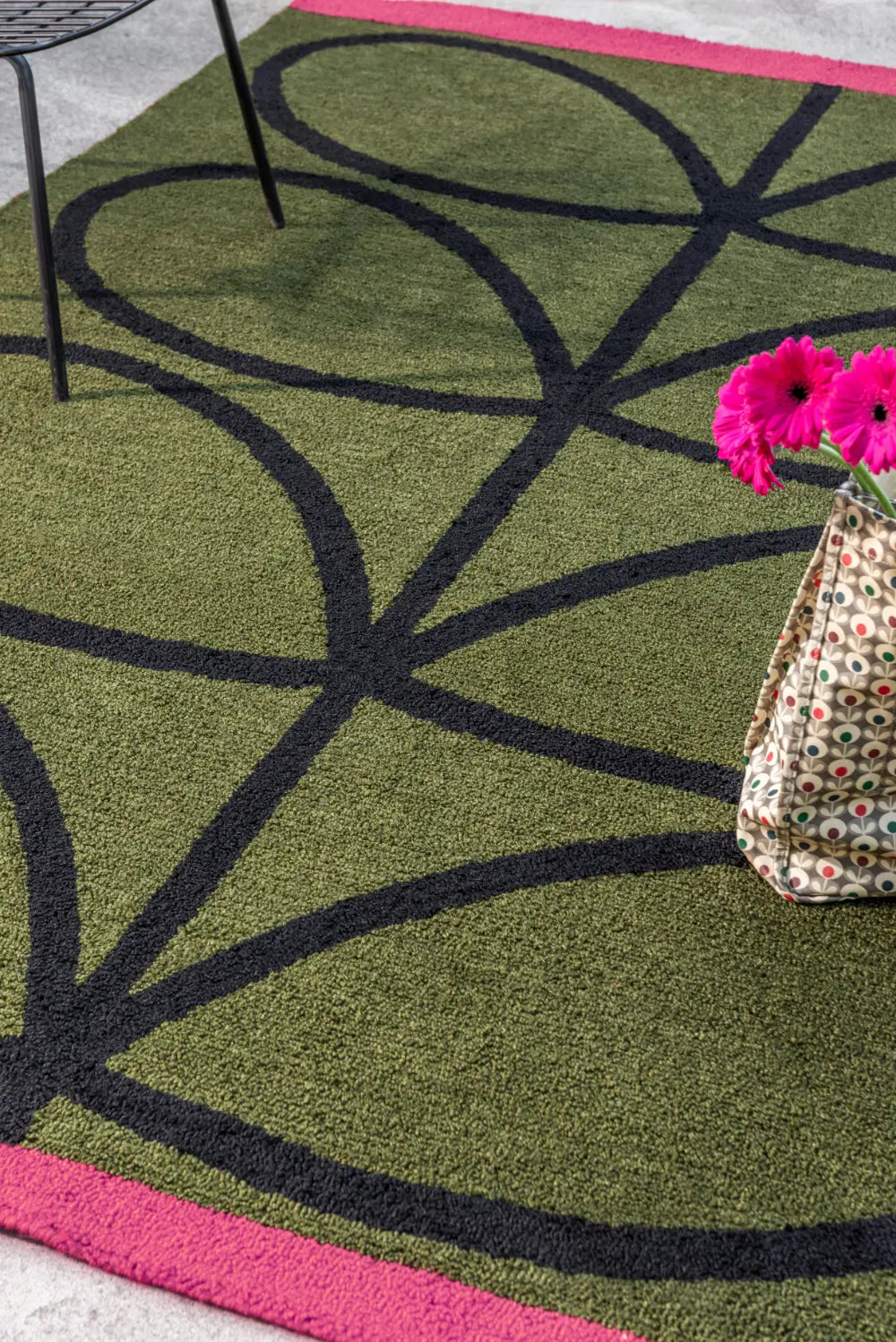 In-Outdoor Orla Kiely Linear Stem Olive outdoor 464407 Rug
