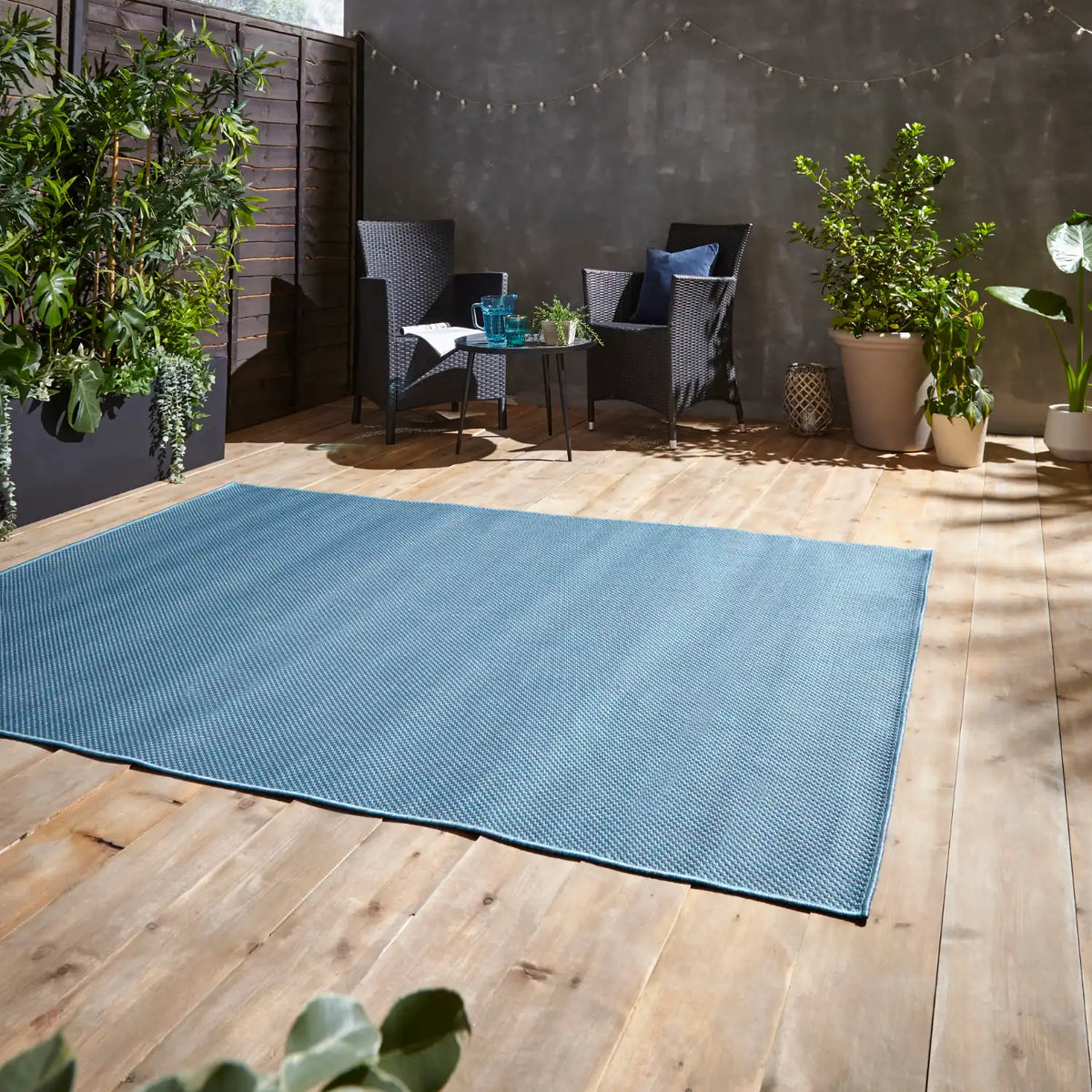 POP! Outdoors Blue Rug RS
