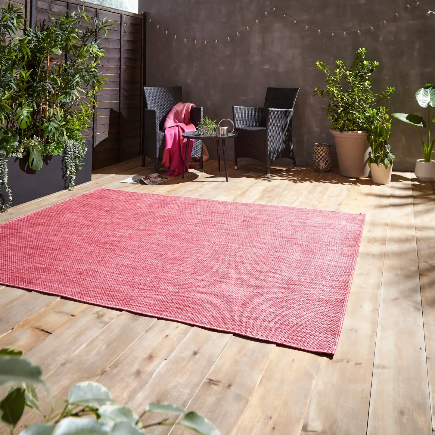 POP! Outdoors Red Rug RS