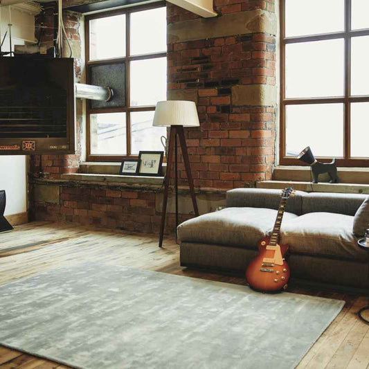 Karma Plain Viscose rugs in Cloud Grey