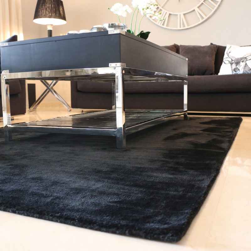 Karma Plain Viscose rugs in Jet Black