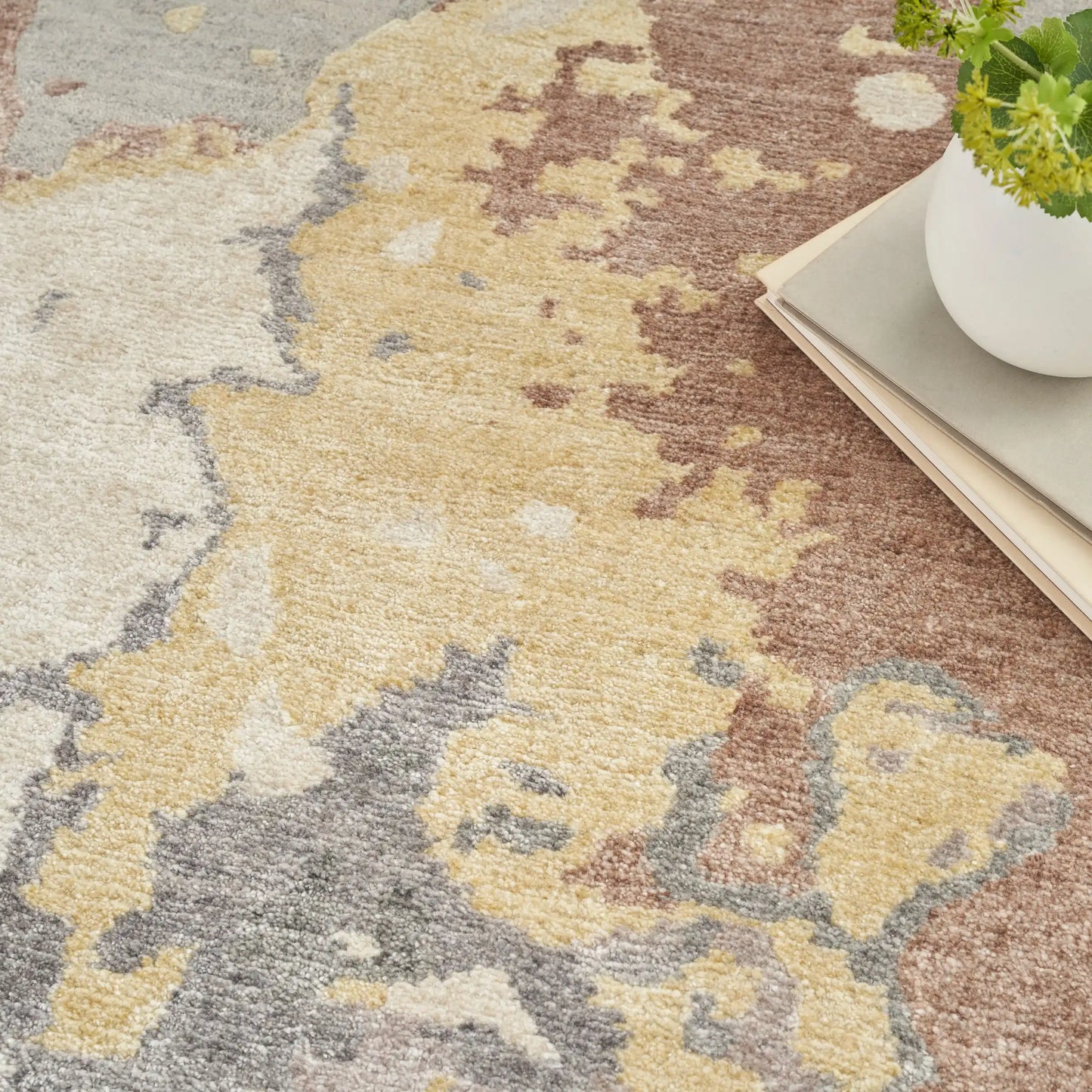 Silk Shadows SHA20 Silver Rug RS