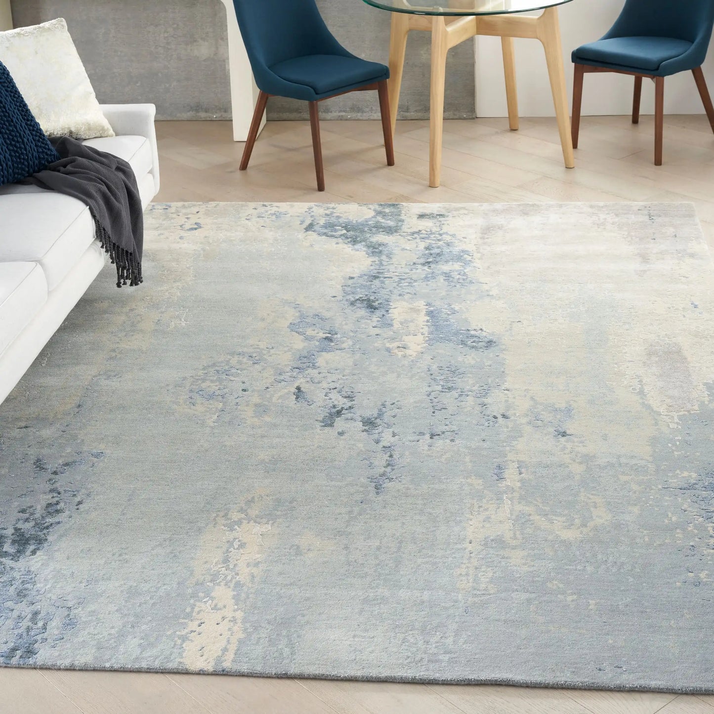 Silk Shadows SHA21 Blue Sky Rug RS
