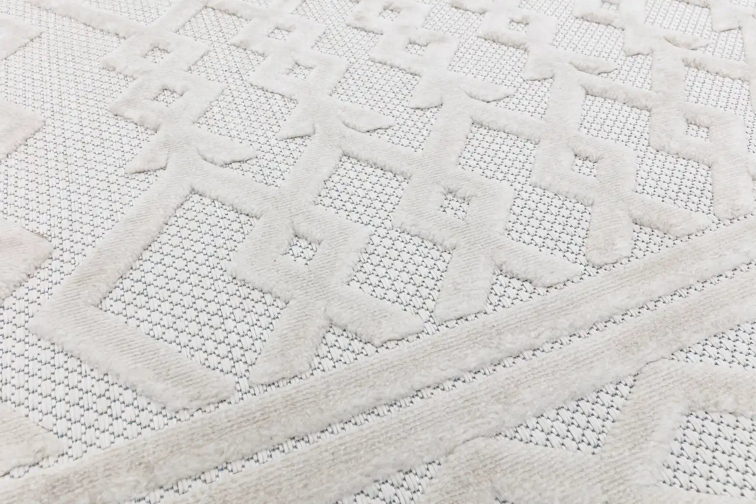 Asiatic salta sa05 white links Ivory, Cream Living Room Geometric Rug.