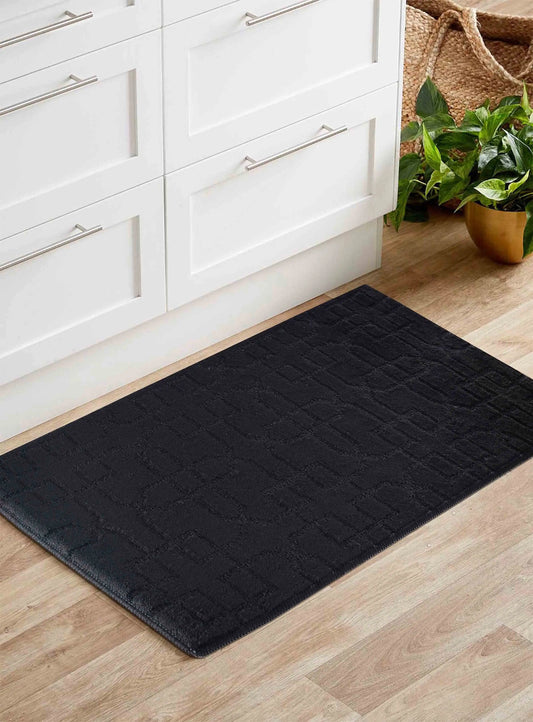 Washable 9mm Gel-Back Ivy Siam Black Rug