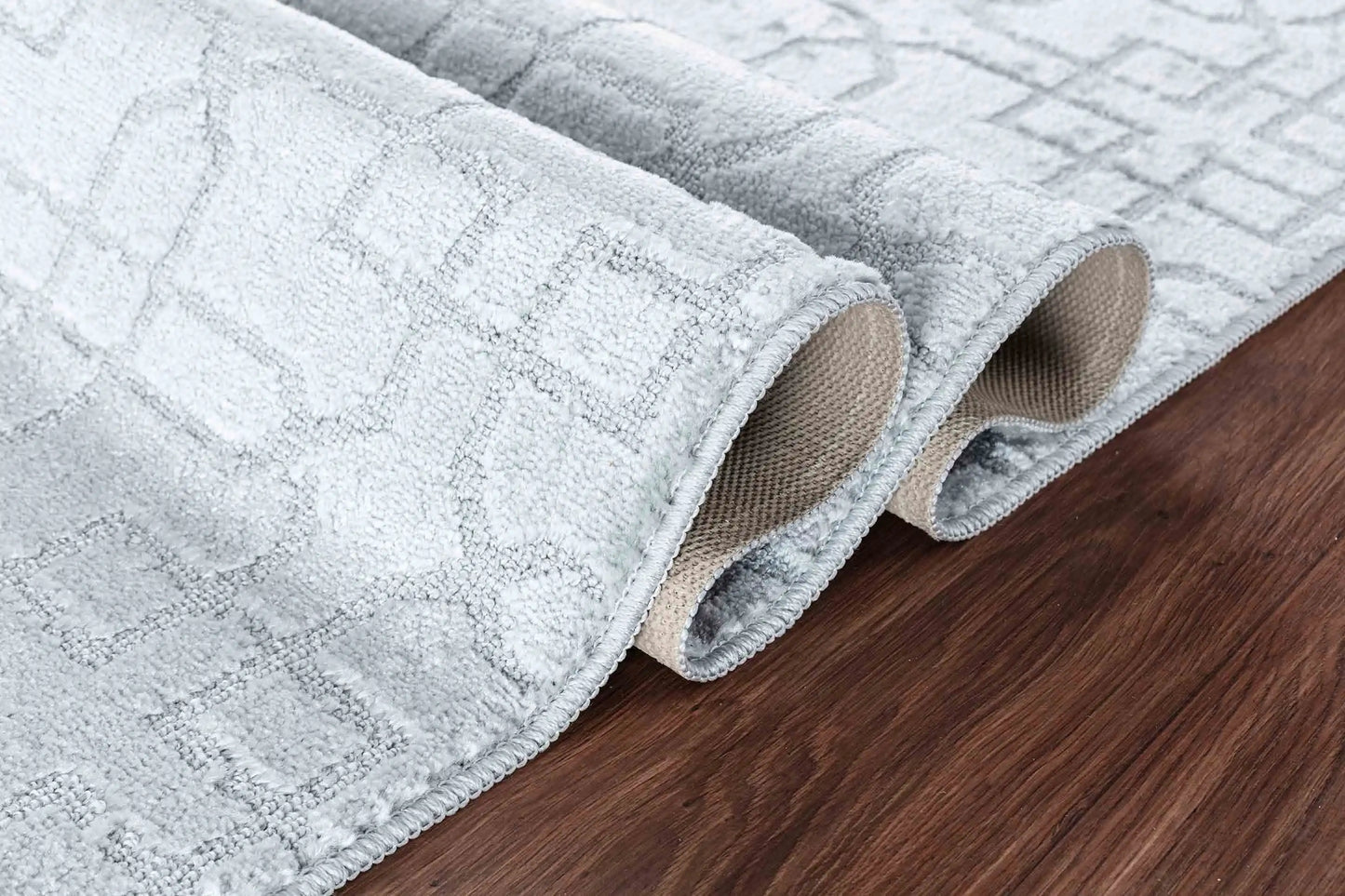Washable 9mm Gel-Back Ivy Siam Silver Rug