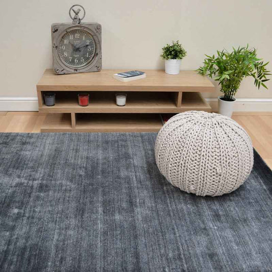 Skyler Rugs in Carbon