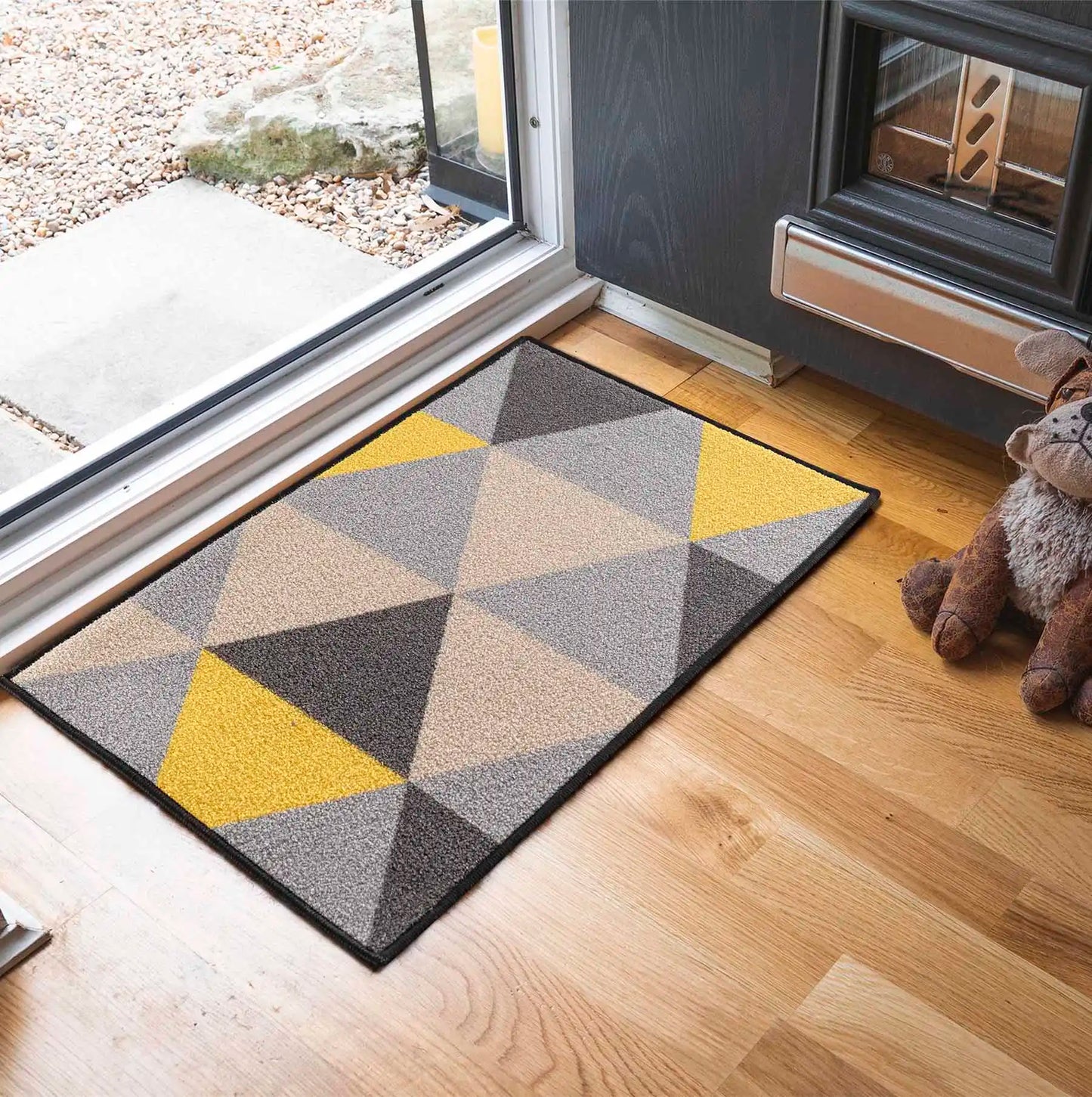 Washable Gel-Back Havana Triangle Dark Gold Rug