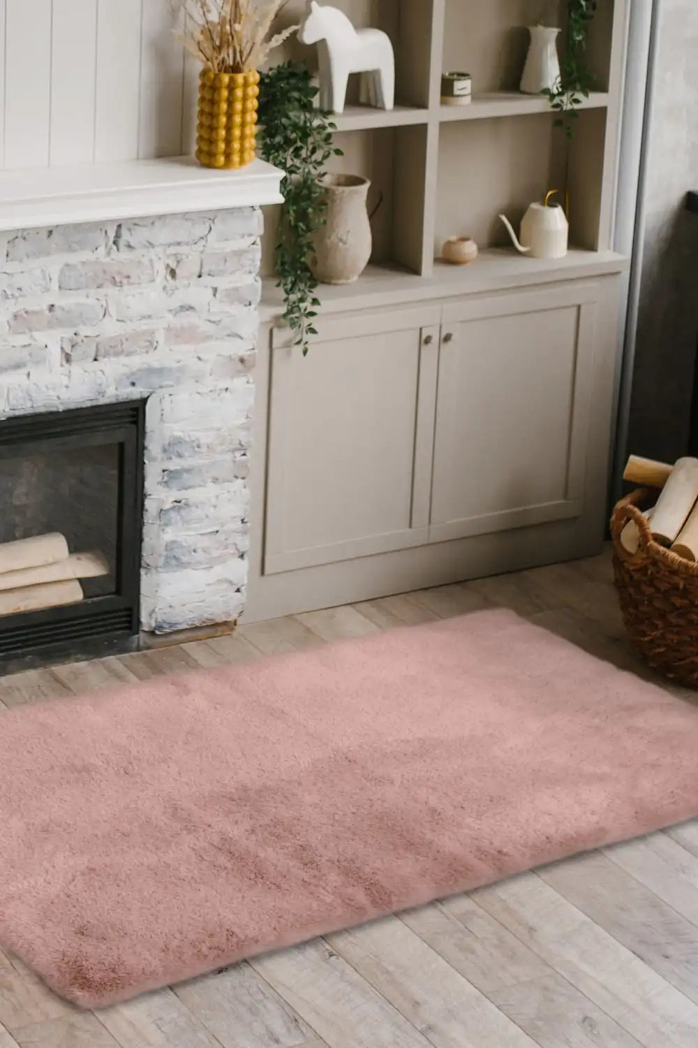 Luxury Faux Fur Melrose Blush Rug RS