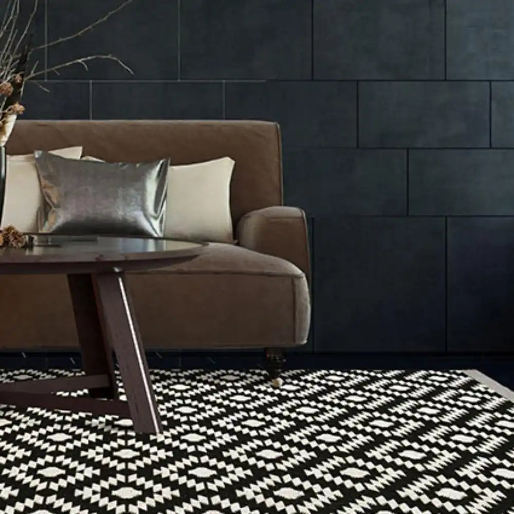 County Indoor Outdoor Genesis BLACK Rug RS