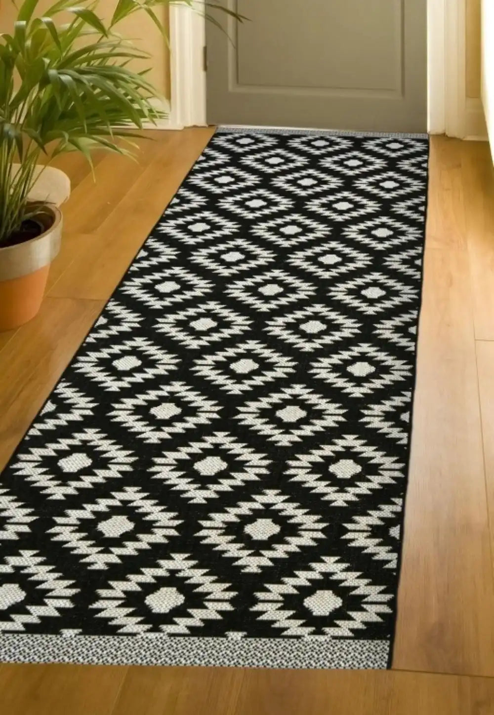 County Indoor Outdoor Genesis BLACK Rug RS