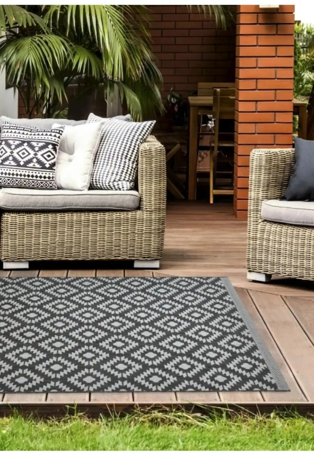 County Indoor Outdoor Genesis SILVER Rug RS