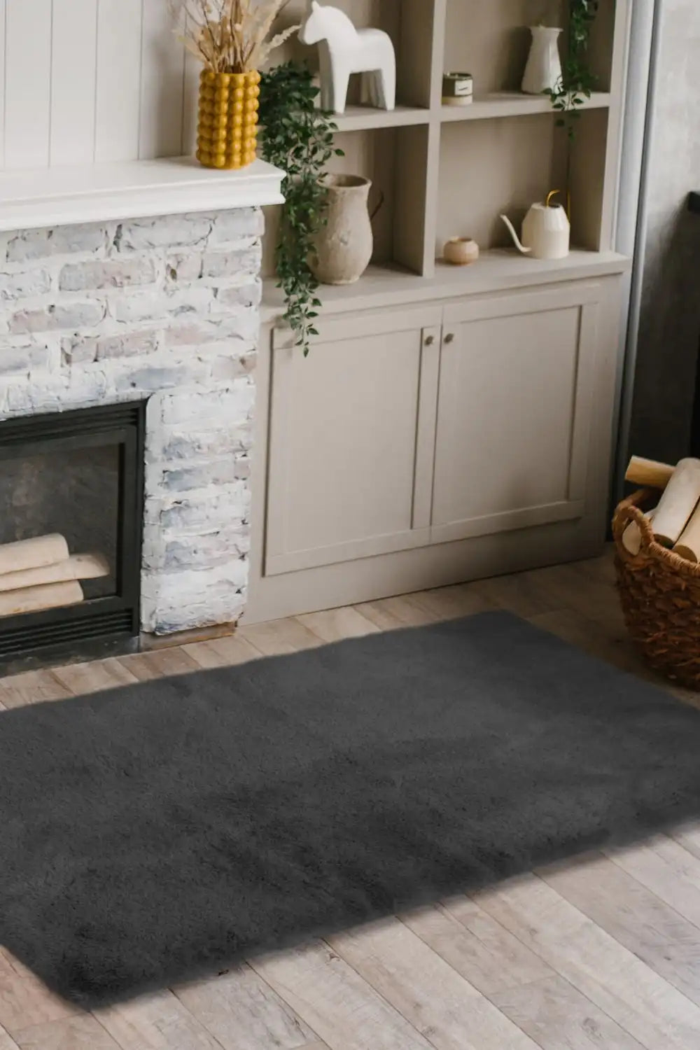 Luxury Faux Fur Melrose Grey Rug RS